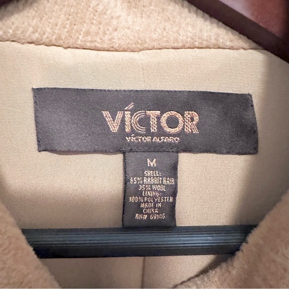 Victor Alfaro Rabbit Hair & Wool Oversized Dolman Sleeve Trench Coat Size Medium - Picture 3 of 5